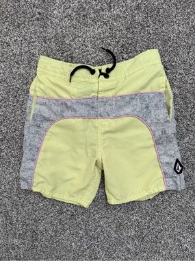 Volcom boys swim shorts / trunks